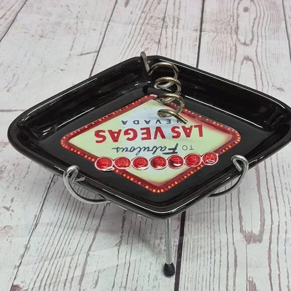 Vintage Las Vegas Ashtray Black Diamond Footed Stand Welcome to Fabulous Ceramic - Picture 4 of 9